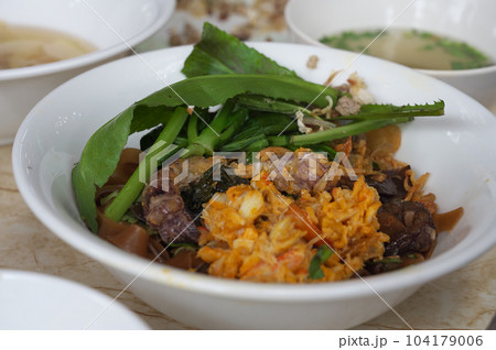 ベトナム　ハイフォン名物バインダークア 104179006