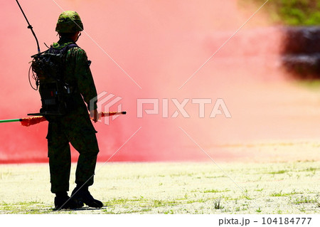 自衛隊　弾幕 104184777