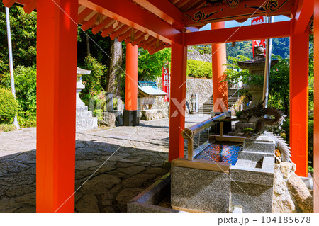 世界遺産熊野那智大社 和歌山県那智勝浦町那智山 世界遺産熊野那智大社 和歌山県那智勝浦町那智山 104185678