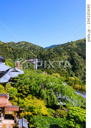 世界遺産那智の滝　和歌山県那智勝浦町那智山 104185690
