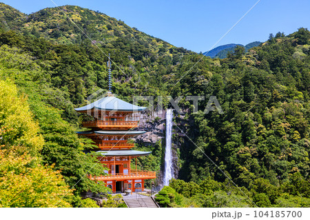 世界遺産那智の滝　和歌山県那智勝浦町那智山 104185700