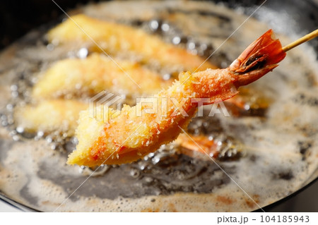 エビの串揚げ 104185943