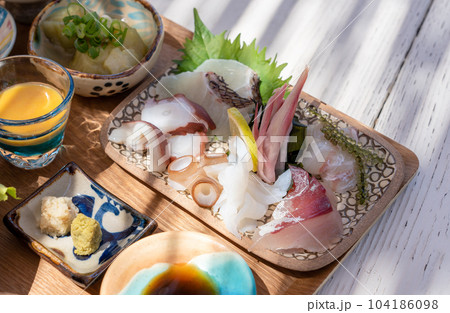 新鮮な刺身のお造り写真 新鮮な刺身のお造り写真 104186098