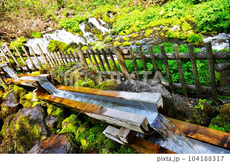 北海道京極町「ふきだし公園」羊蹄のふきだし湧水 104188317