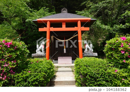 お稲荷さん 104188362