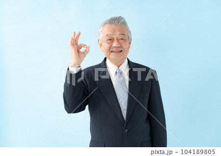 ビジネスマン ポートレート シニア OK ビジネスマン ポートレート シニア OK 104189805