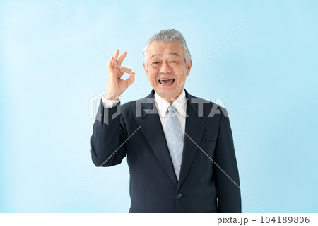 ビジネスマン ポートレート シニア OK ビジネスマン ポートレート シニア OK 104189806