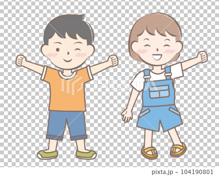 微笑的孩子穿著短袖衣服,夏天,全身 微笑的孩子穿著短袖衣服,夏天,全身 104190801