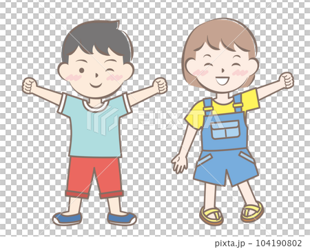 微笑的孩子穿著短袖衣服，夏天，全身 104190802