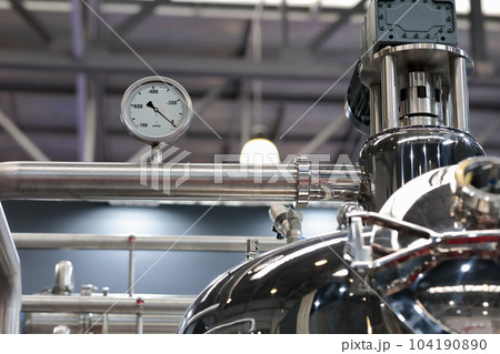 stainless steel equipment with vacuum gauge 104190890