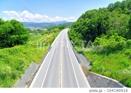 中部横断自動車道／佐久市臼田方面を望む(長野県佐久市)【2023.6】 104190918
