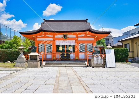 折上稲荷神社　本殿（京都市山科区） 104195203
