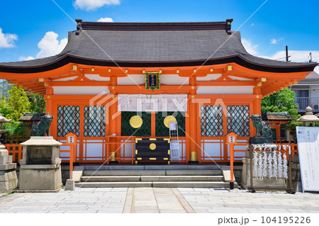 折上稲荷神社　本殿（京都市山科区） 104195226