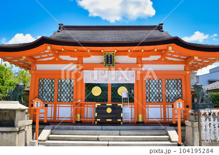 折上稲荷神社　本殿（京都市山科区） 104195284