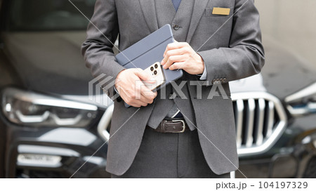 自動車　カーディーラー　EV 104197329