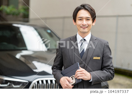 自動車 カーディーラー EV 自動車 カーディーラー EV 104197337