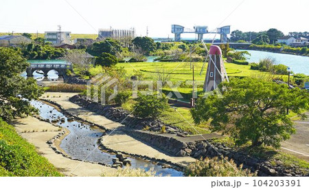 静岡県榛原郡吉田町の風景(湯日川親水公園) 静岡県榛原郡吉田町の風景(湯日川親水公園) 104203391