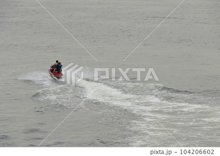 水上バイク ジェットスキー マリンレジャー 水上バイク ジェットスキー マリンレジャー 104206602