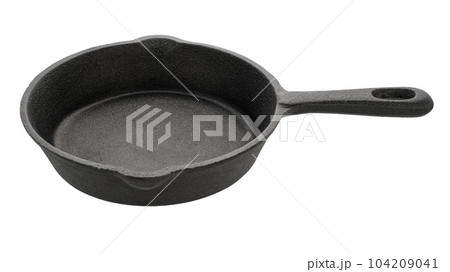 Empty round frying pan 104209041