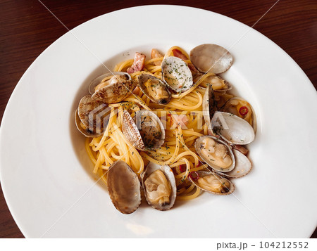 あさりたっぷりのボンゴレビアンコパスタ3 あさりたっぷりのボンゴレビアンコパスタ3 104212552