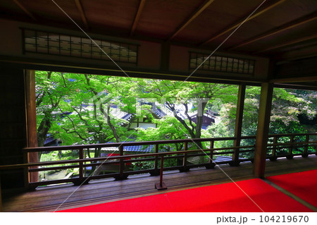 【京都府】楊谷寺（柳谷観音）の上書院から見た浄土苑（限定公開） 104219670
