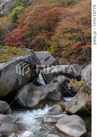 秋の昇仙峡 104219778