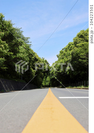道路と風景 104223501