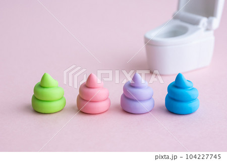 かわいい色のうんち 104227745