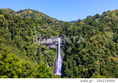 世界遺産那智の滝　和歌山県那智勝浦町那智山 104229984