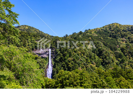 世界遺産那智の滝　和歌山県那智勝浦町那智山 104229988