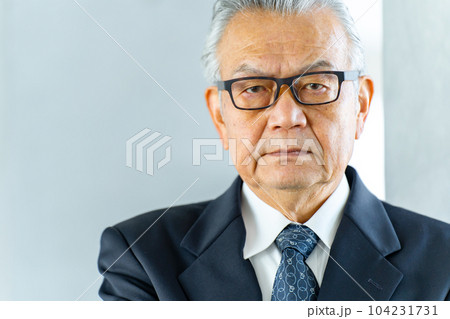 ビジネス　シニア　社長 104231731