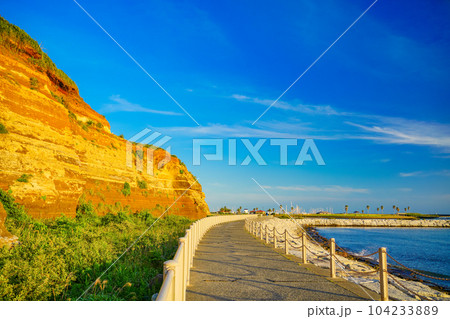 (千葉県銚子市)屛風ヶ浦・夕景 (千葉県銚子市)屛風ヶ浦・夕景 104233889