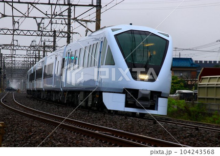 美しく輝く白磁の超豪華特急は日光・鬼怒川へ… 東武鉄道・新特急『スペーシアX』N100系 美しく輝く白磁の超豪華特急は日光・鬼怒川へ… 東武鉄道・新特急『スペーシアX』N100系 104243568