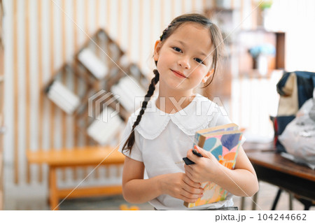 Back to school, Kids with education knowledge Back to school, Kids with education knowledge 104244662