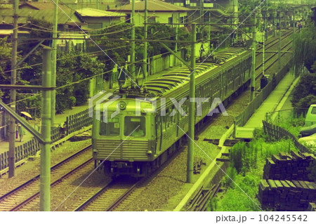 元祖ステンレスカー・東急5200系、尾山台→等々力、1976年7月28日 104245542