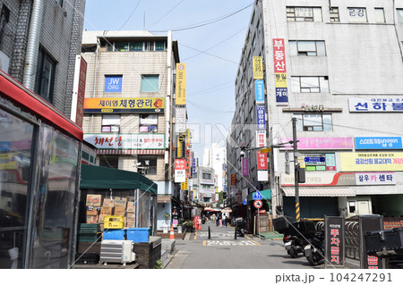 韓国 ソウルの古い市街地(江南区開浦洞) 104247291