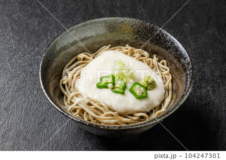 とろろそば Japanese soba とろろそば Japanese soba 104247301