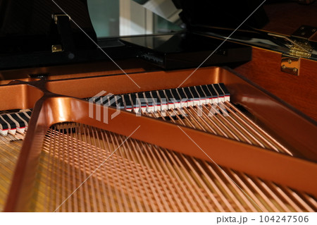 ピアノ 器具 楽器 104247506