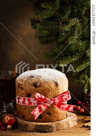 Traditional Christmas panettone with dried fruits 104247737