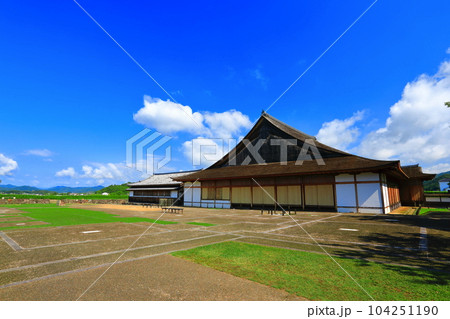 【兵庫県】晴天の丹波篠山城の二の丸御殿大書院 104251190