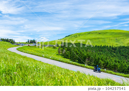 車山高原(夏):ビーナスライン 車山高原(夏):ビーナスライン 104257541