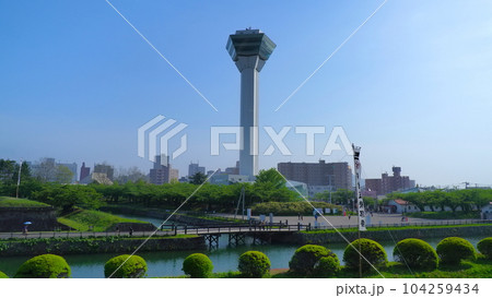 5月の五稜郭内からの五稜郭タワー1 104259434