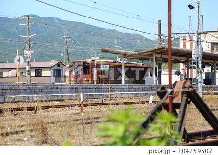 貴生川駅（信楽高原鐡道、JR西日本、近江鉄道） 【滋賀県甲賀市水口町】 104259507