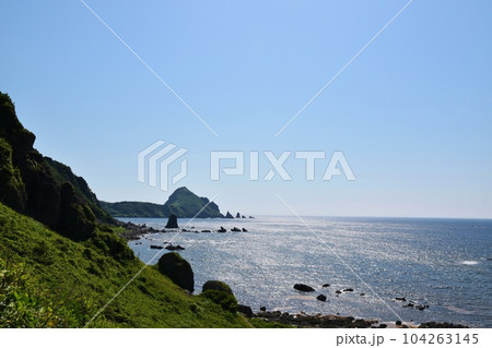 二ツ亀から見た賽の河原方面 新潟 二ツ亀から見た賽の河原方面 新潟 104263145