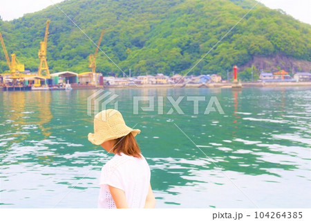 広島県三原市からフェリーで渡った瀬戸内海の大崎上島は穏やかでレトロでノスタルジックな木江と造船の島 広島県三原市からフェリーで渡った瀬戸内海の大崎上島は穏やかでレトロでノスタルジックな木江と造船の島 104264385