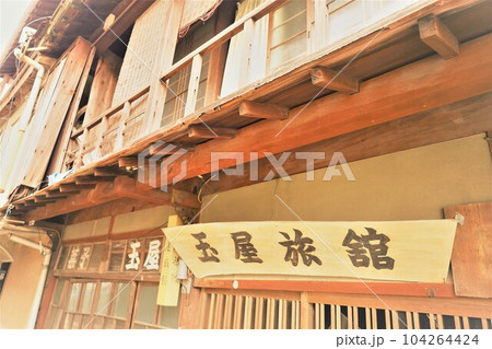 広島県三原市からフェリーで渡った瀬戸内海の大崎上島は穏やかでレトロでノスタルジックな木江と造船の島 広島県三原市からフェリーで渡った瀬戸内海の大崎上島は穏やかでレトロでノスタルジックな木江と造船の島 104264424