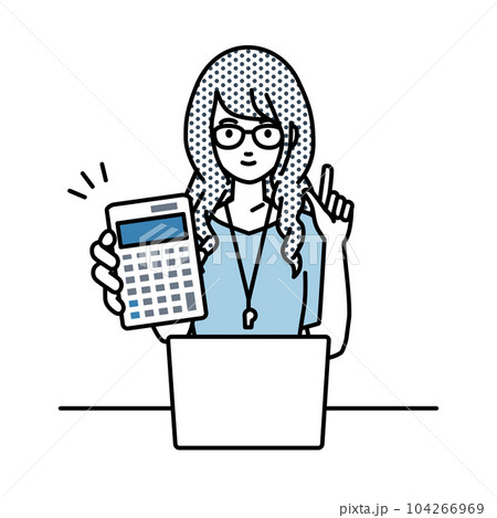 座ってデスクでノートPCを開いて電卓を持ってこちらに向けて見せている教師の女性 104266969