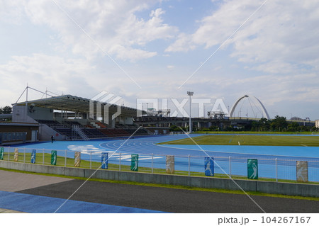 茅ヶ崎海岸料金所と初夏の柳島スポーツ公園 茅ヶ崎海岸料金所と初夏の柳島スポーツ公園 104267167