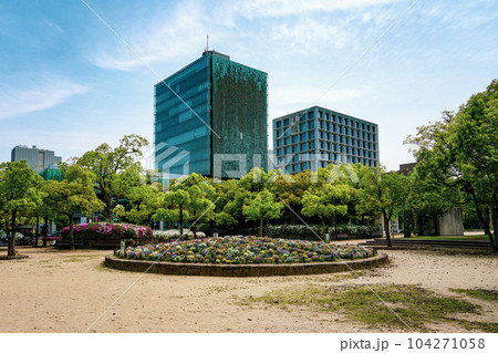 晴れ渡った中央公園（香川県高松市） 104271058