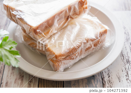 作り置きの冷凍サンドイッチ 作り置きの冷凍サンドイッチ 104271392